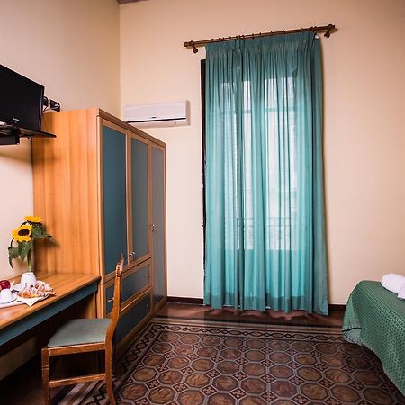 Hotel Italia Palermo Buitenkant foto
