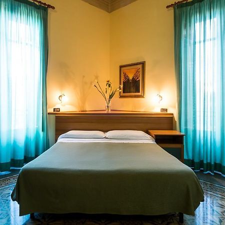 Hotel Italia Palermo Buitenkant foto