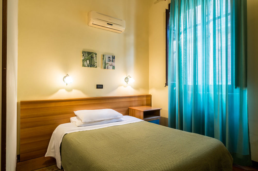 Hotel Italia Palermo Buitenkant foto