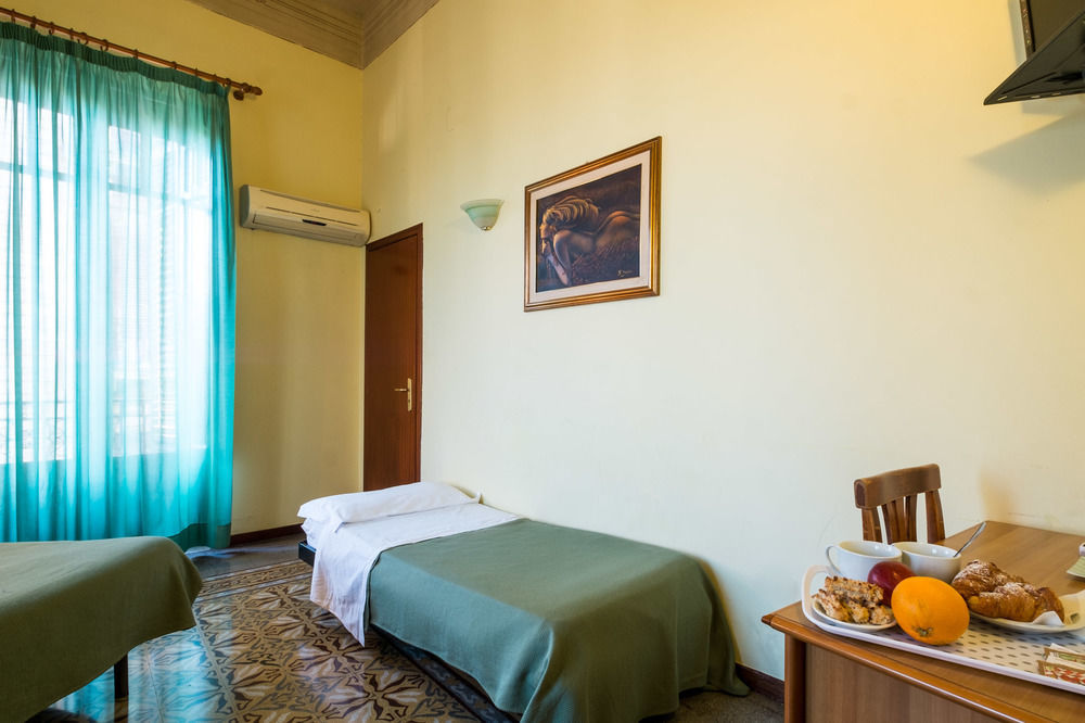 Hotel Italia Palermo Buitenkant foto